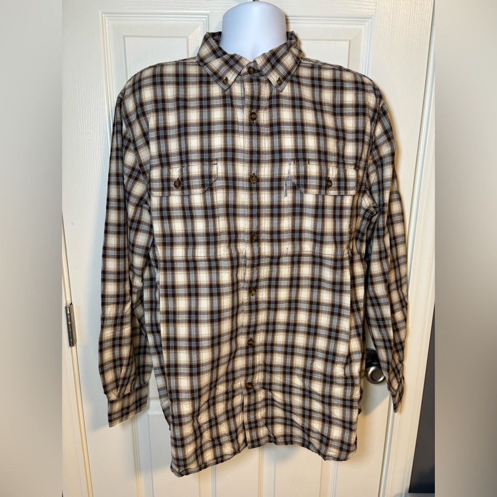 Carhartt long sleeved button up country flannel shirt in blue and tan-size large
